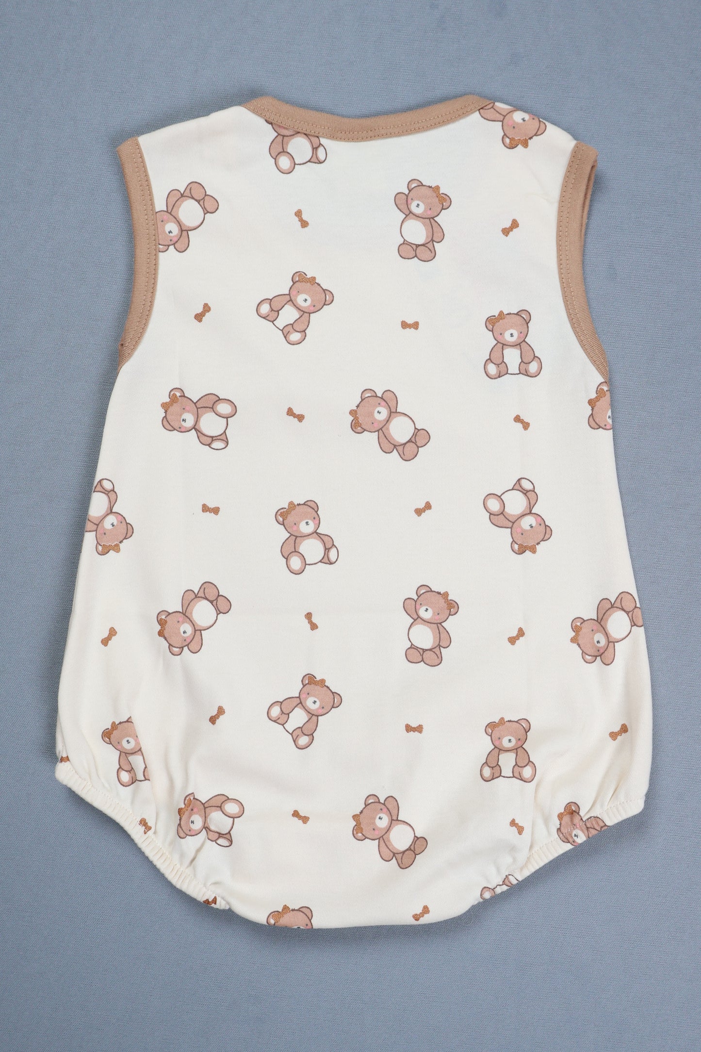 Jump suit for babies