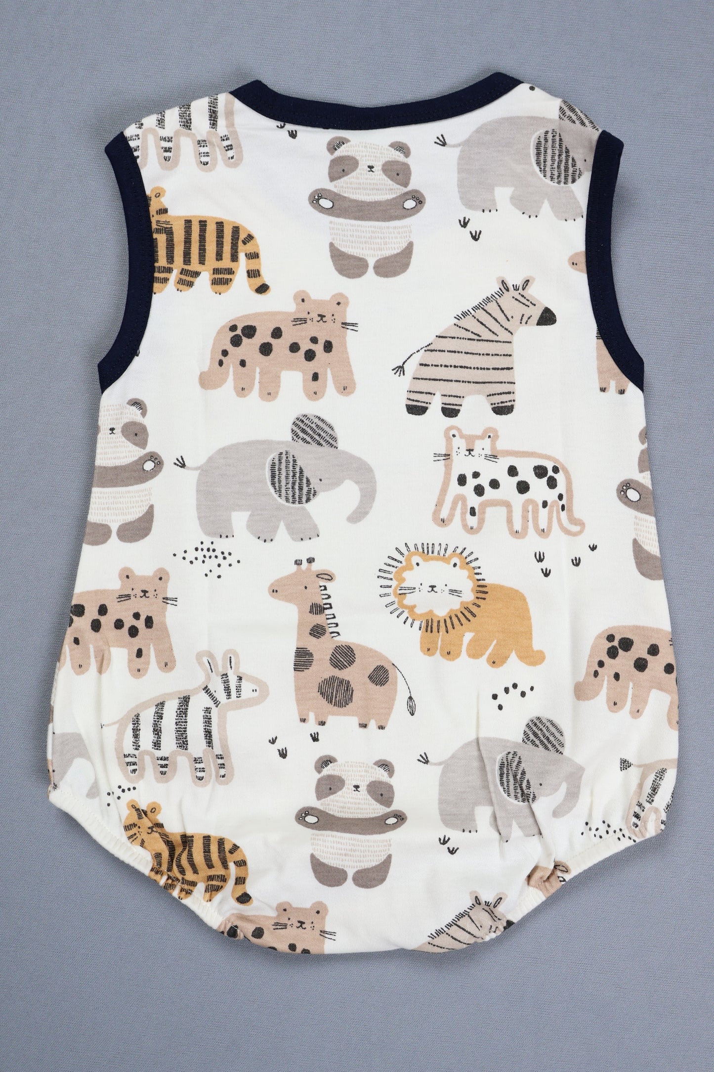 Jump suit for babies